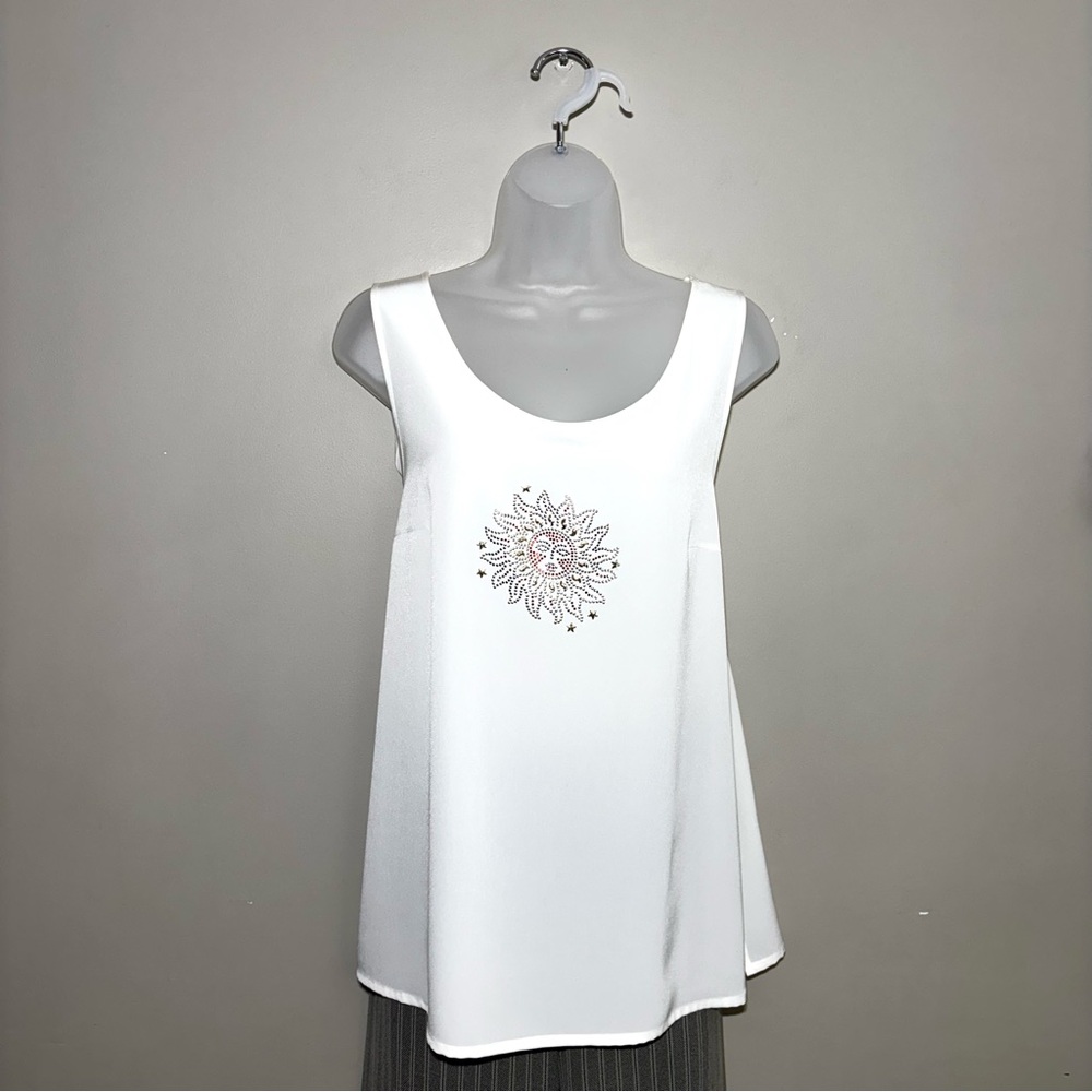 Jean Claire Elegant White Embellished Relaxed Tank Top Scooped Neck Studs Dressy